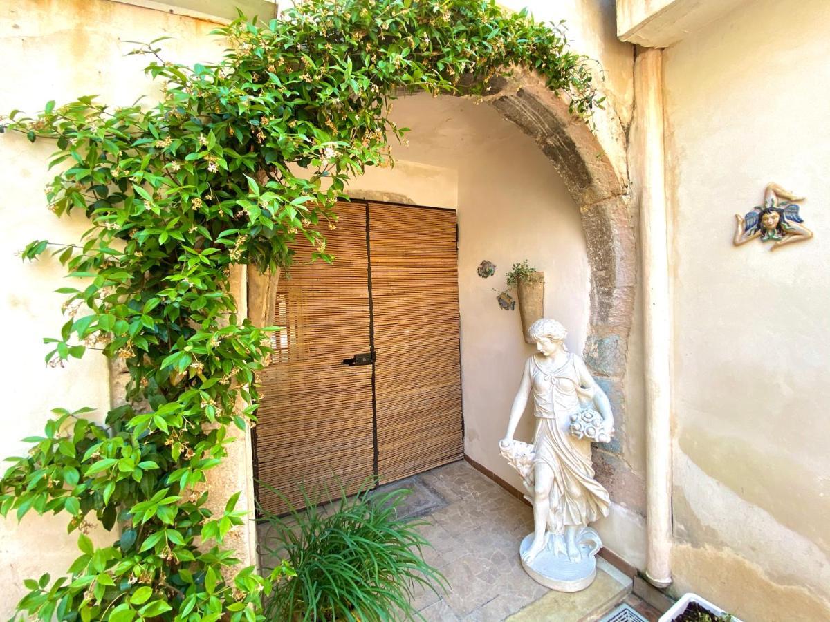 Casa Aurora Apartman Szirakúza Kültér fotó